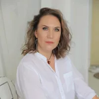 Елена Жесткова